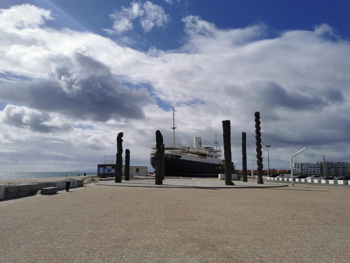 Cap De Mer - Vue Sur Mer - Une Chambre - Une Terrasse - Acces Direct Plage - Commerces A Proximites Le Barcarès المظهر الخارجي الصورة